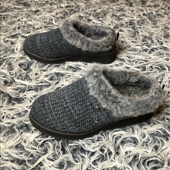 bobs memory foam slippers